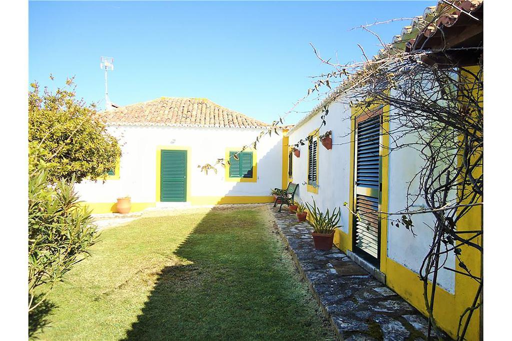 Casas Da Lagoa - 4 Casas De Ferias Independentes Santo Isidoro Bagian luar foto