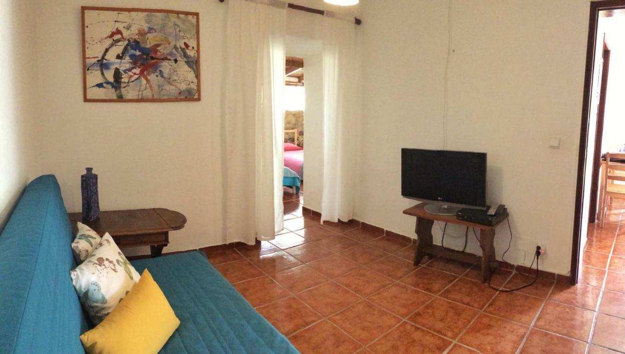 Casas Da Lagoa - 4 Casas De Ferias Independentes Santo Isidoro Bagian luar foto
