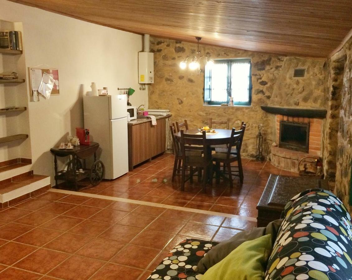 Casas Da Lagoa - 4 Casas De Ferias Independentes Santo Isidoro Bagian luar foto