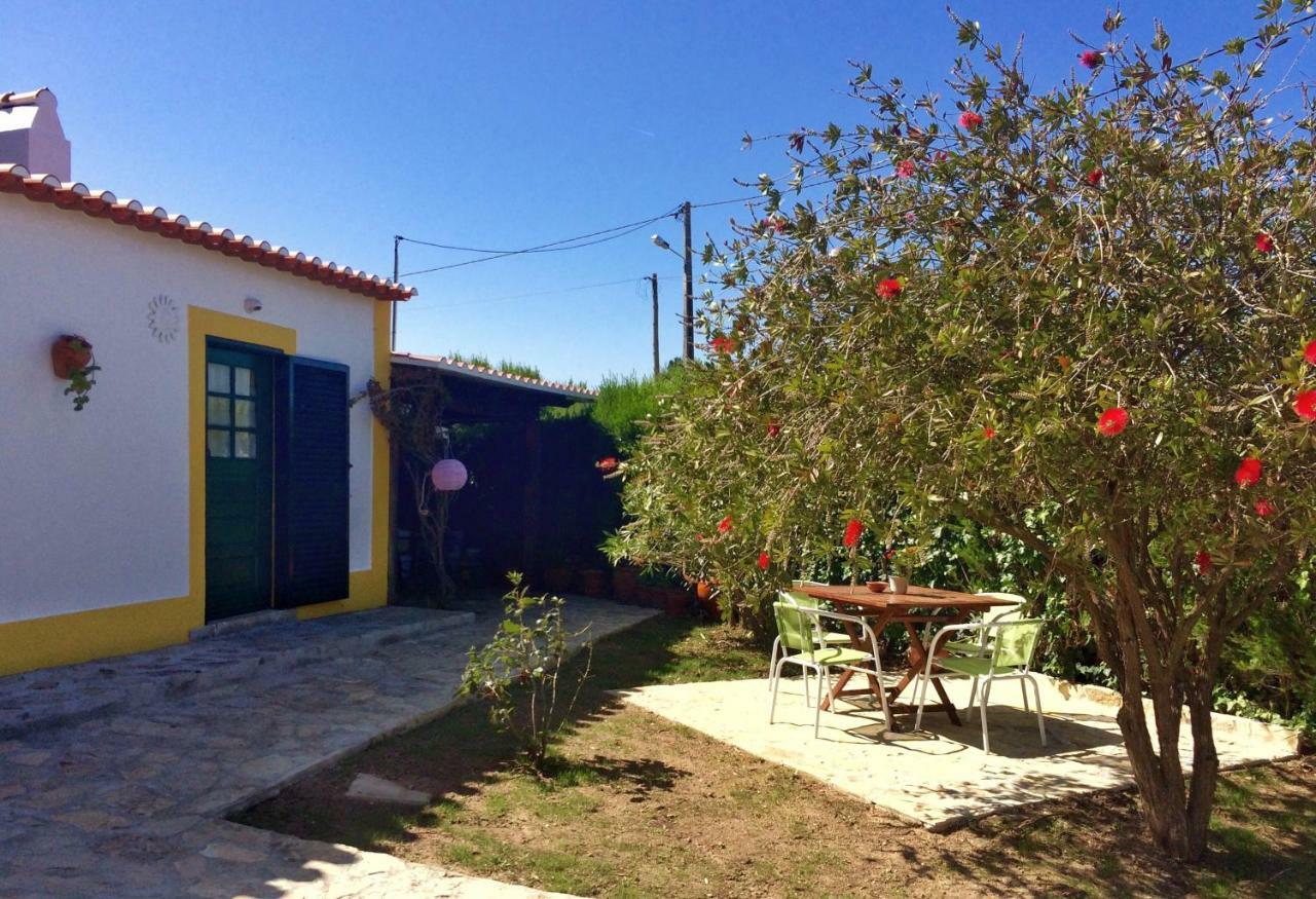 Casas Da Lagoa - 4 Casas De Ferias Independentes Santo Isidoro Bagian luar foto
